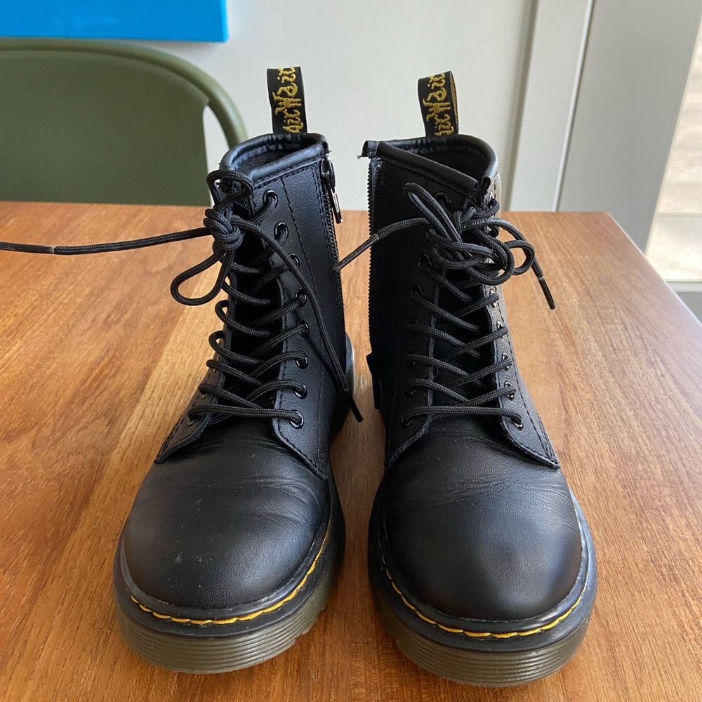 Girls Dr. Martens Boots